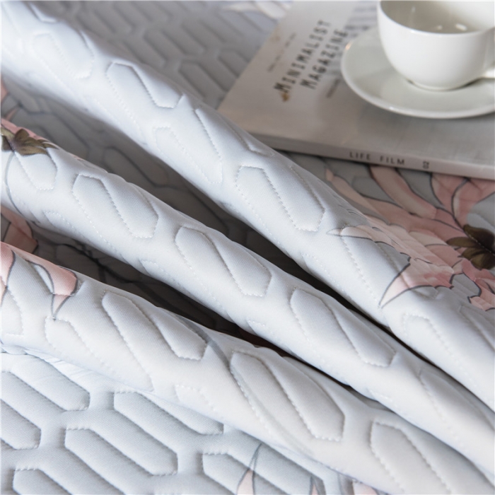 91家纺网 家纺一手货源 找家纺 威克凯丽 2021新款凉感丝印花乳胶凉席 文珠兰