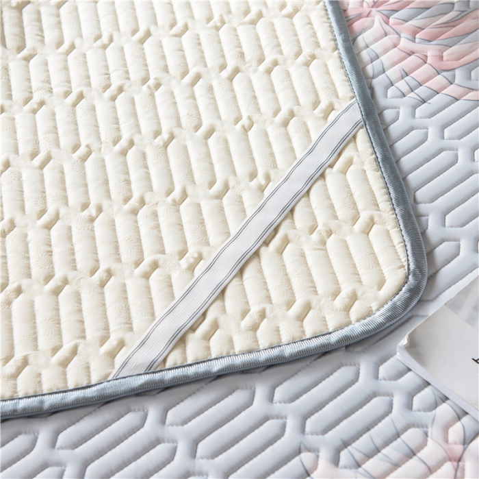 91家纺网 家纺一手货源 找家纺 威克凯丽 2021新款凉感丝印花乳胶凉席 文珠兰