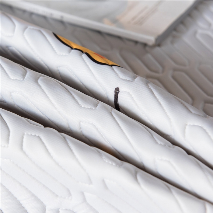 91家纺网 家纺一手货源 找家纺 威克凯丽 2021新款凉感丝印花乳胶凉席 小黄鸭-白