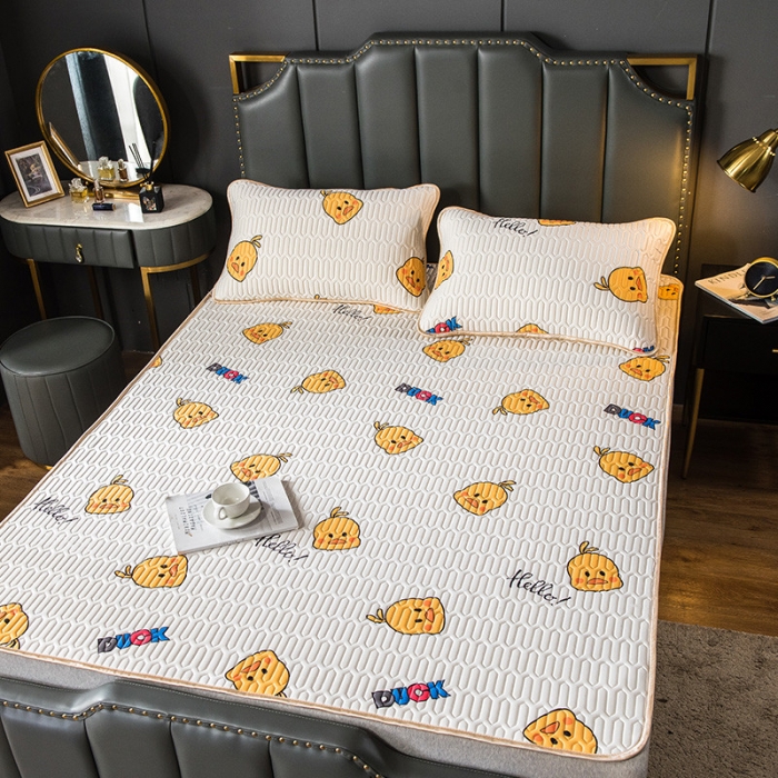 91家纺网 家纺一手货源 找家纺 威克凯丽 2021新款凉感丝印花乳胶凉席 小黄鸭-米黄