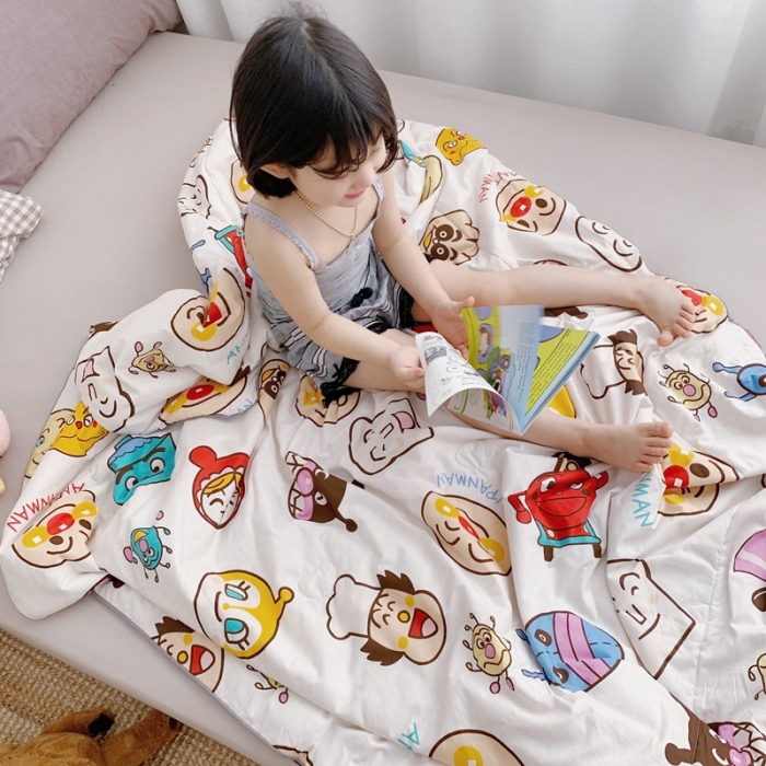 91家纺网 家纺一手货源 找家纺 时年家纺2020新款40支全棉13372喷气羽丝夏被面包超人