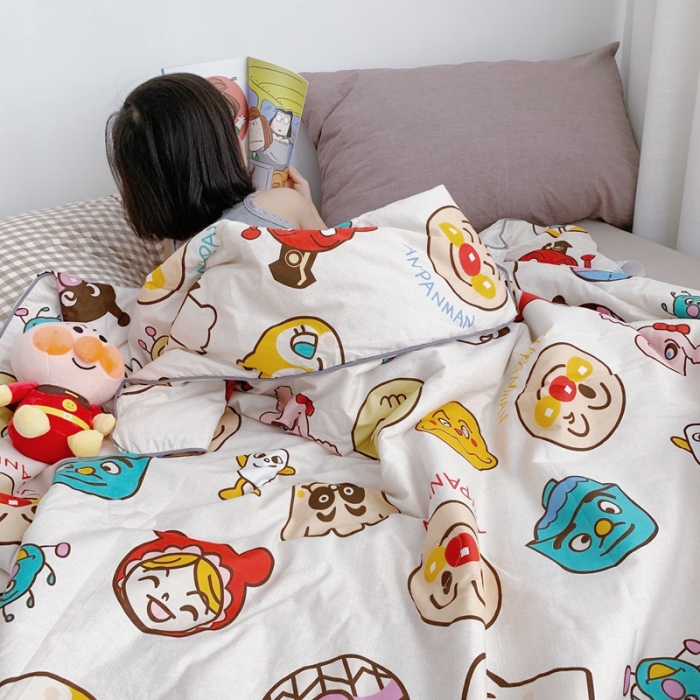 91家纺网 家纺一手货源 找家纺 时年家纺2020新款40支全棉13372喷气羽丝夏被面包超人