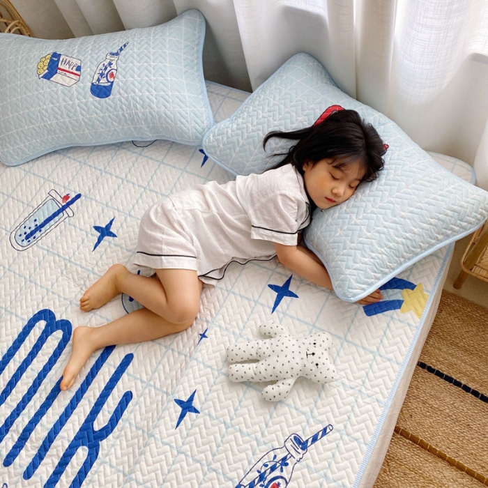 91家纺网 家纺一手货源 找家纺 萝莉家纺 数码印花水洗空调软席三件套（milk牛奶 ）