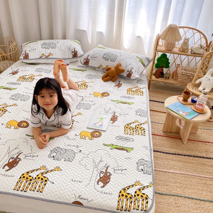 91家纺网 家纺一手货源 找家纺 萝莉家纺 数码印花水洗空调软席三件套（动物乐园 ）