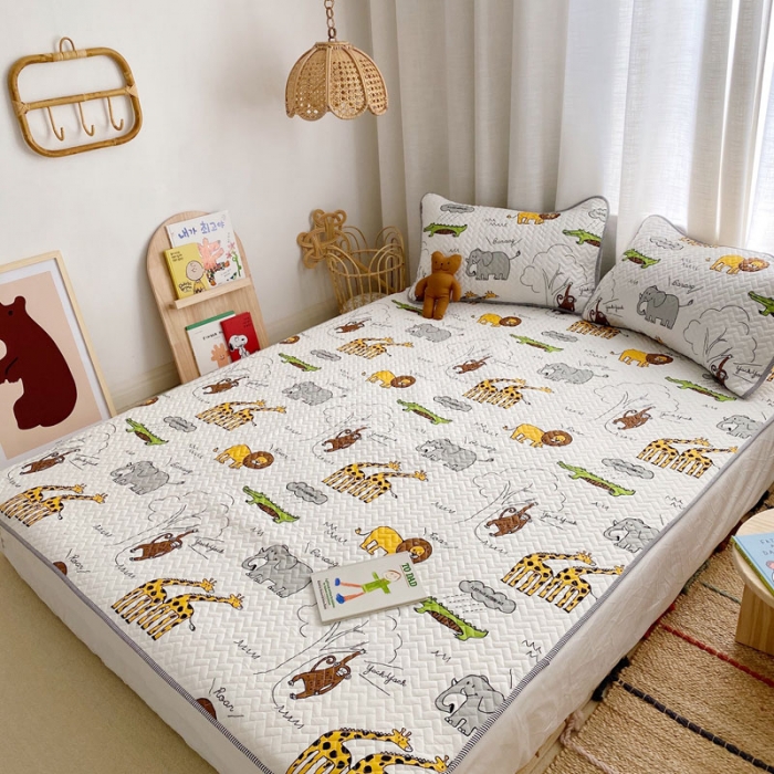 91家纺网 家纺一手货源 找家纺 萝莉家纺 数码印花水洗空调软席三件套（动物乐园 ）