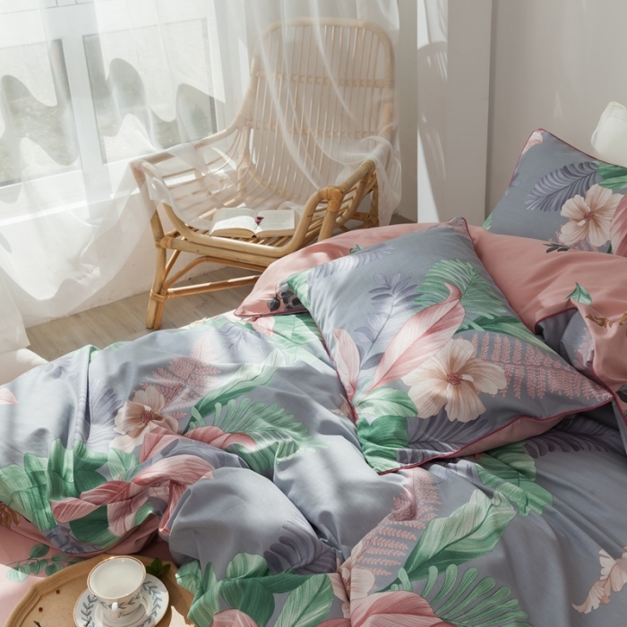 91家纺网 家纺一手货源 找家纺 星期八 2020新款全棉13372浪漫嵌条四件套系列 迷恋-灰