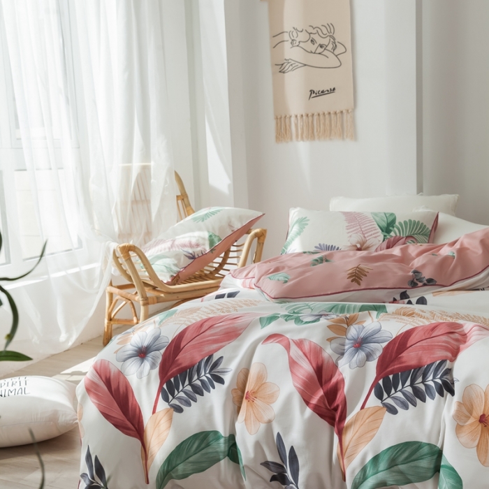 91家纺网 家纺一手货源 找家纺 星期八 2020新款全棉13372浪漫嵌条四件套系列 谜遇