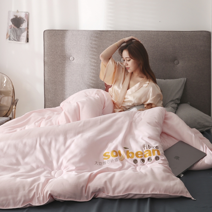 91家纺网 家纺一手货源 找家纺 暖芯纤维大豆被春秋被四季薄被冬被学生被子母被被子被芯 粉