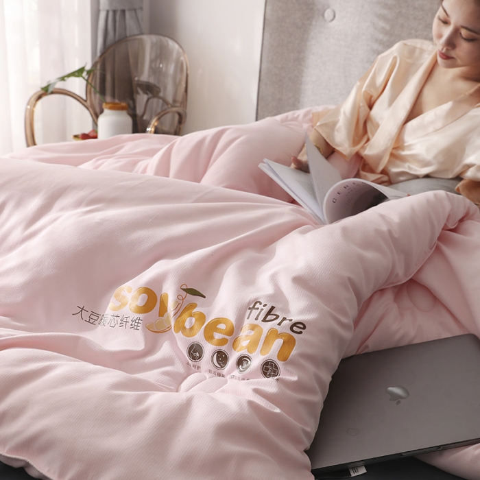 91家纺网 家纺一手货源 找家纺 暖芯纤维大豆被春秋被四季薄被冬被学生被子母被被子被芯 粉