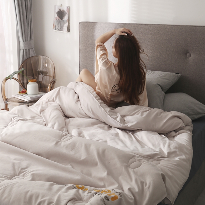 91家纺网 家纺一手货源 找家纺 暖芯纤维大豆被春秋被四季被薄被冬被学生被子母被被子被芯 卡其