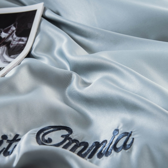 91家纺网 家纺一手货源 找家纺 欧冠家纺 2020爆款盛夏水洗真丝四件套 浅灰+深灰