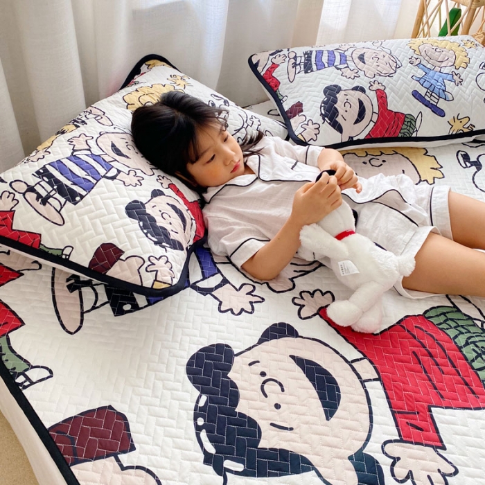 91家纺网 家纺一手货源 找家纺 萝莉家纺 数码印花水洗空调软席三件套天丝乳胶软席（史努比）