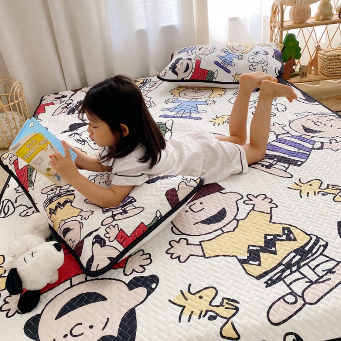 91家纺网 家纺一手货源 找家纺 萝莉家纺 数码印花水洗空调软席三件套天丝乳胶软席（史努比）