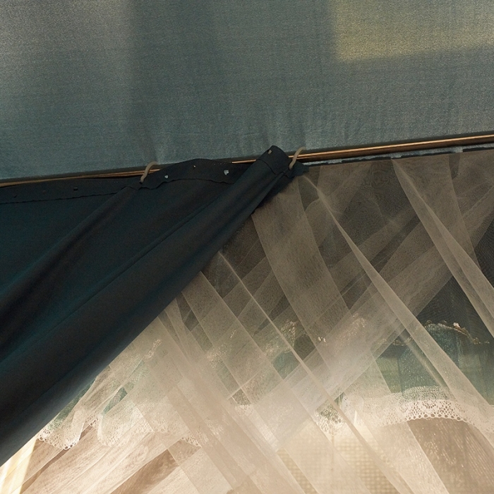 91家纺网 家纺一手货源 找家纺 迪凡保罗 2021新款5817双层床幔宫廷蚊帐 蓝绿色