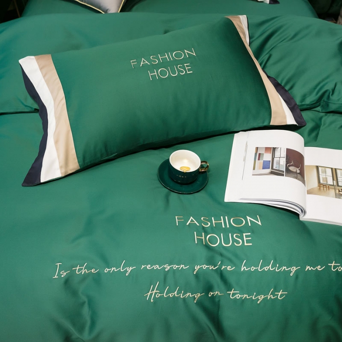 91家纺网 家纺一手货源 找家纺 爱缦 2020新款双面60S长绒棉绣花拼接款四件套  墨绿