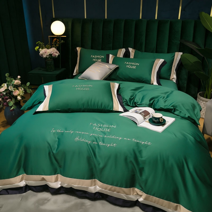 91家纺网 家纺一手货源 找家纺 爱缦 2020新款双面60S长绒棉绣花拼接款四件套  墨绿