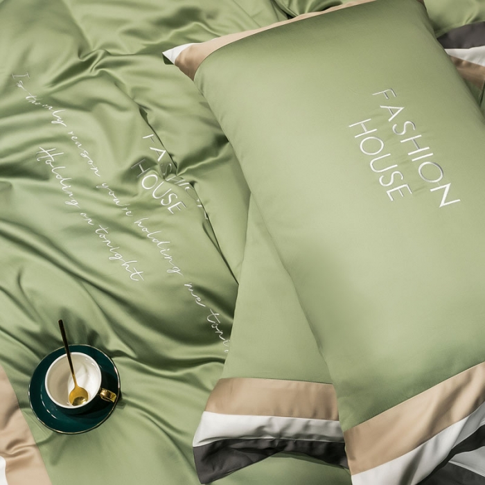 91家纺网 家纺一手货源 找家纺 爱缦 2020新款双面60S长绒棉绣花拼接款四件套 灰草绿