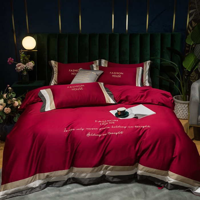 91家纺网 家纺一手货源 找家纺 爱缦 2020新款双面60S长绒棉绣花拼接款四件套 酒红