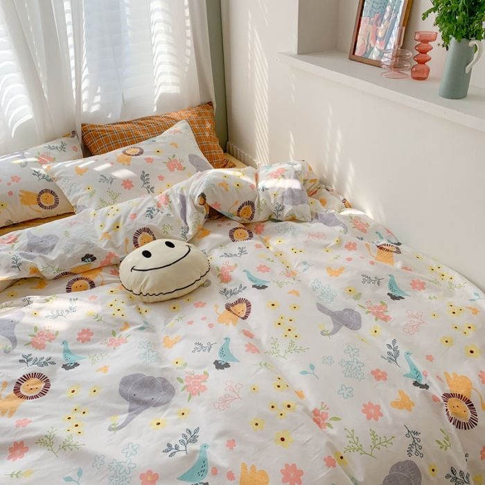 91家纺网 家纺一手货源 找家纺 时年 2020新款40s全棉小可爱系列四件套 丛林（白）