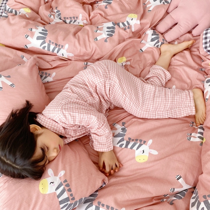 91家纺网 家纺一手货源 找家纺 顾里 2020新款ins网红全棉四件套 梦幻小马红