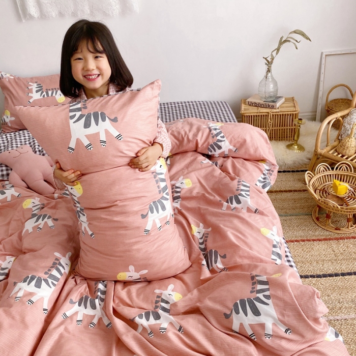 91家纺网 家纺一手货源 找家纺 顾里 2020新款ins网红全棉四件套 梦幻小马红