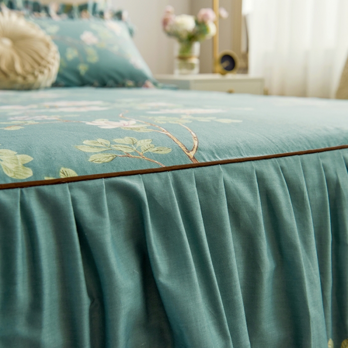 91家纺网 家纺一手货源 找家纺 （总）菊上 2020新款全棉13372印花床裙三件套