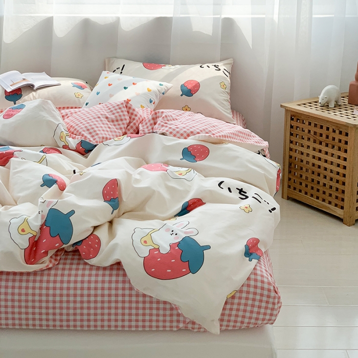 91家纺网 家纺一手货源 找家纺 狠狠爱 2020新款印花四件套 小草莓