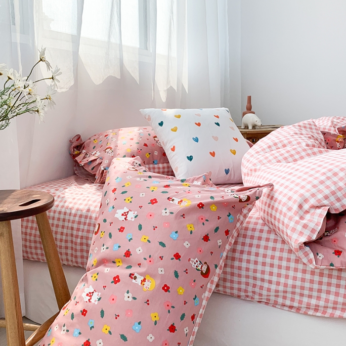 91家纺网 家纺一手货源 找家纺 狠狠爱 2020新款印花四件套 猫步少女