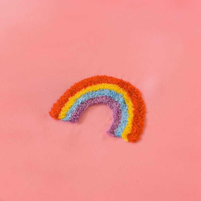 91家纺网 家纺一手货源 找家纺 欧冠家纺 2020新款毛巾绣色织四件套 彩虹-粉色