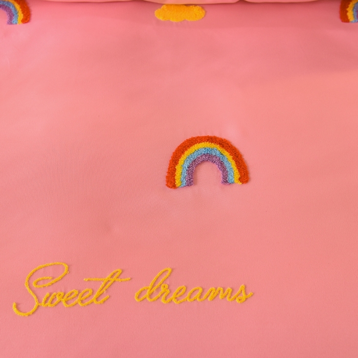 91家纺网 家纺一手货源 找家纺 欧冠家纺 2020新款毛巾绣色织四件套 彩虹-粉色