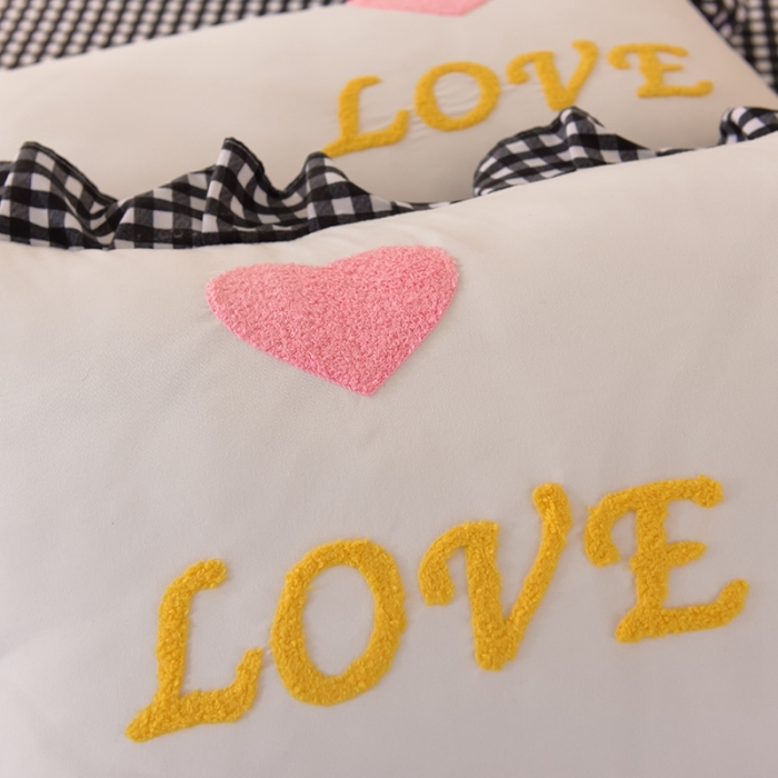 91家纺网 家纺一手货源 找家纺 欧冠家纺 2020新款毛巾绣色织四件套 倾心-黑白