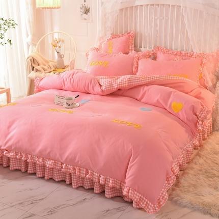 91家纺网 家纺一手货源 找家纺 绒世界 2020新款毛巾绣色织四件套 倾心-粉色