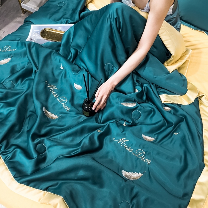 91家纺网 家纺一手货源 找家纺 澳梵 2022新款莫代尔绣花夏被四件套 羽毛-绿