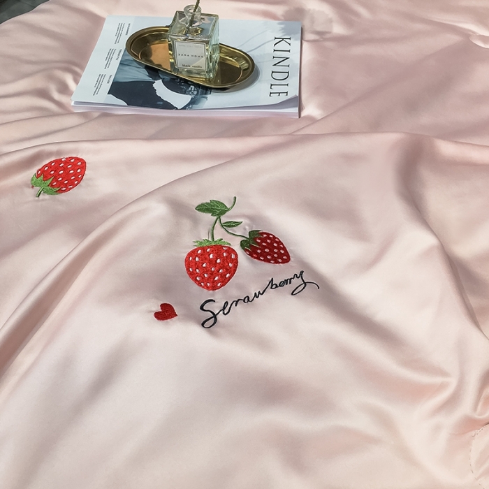 91家纺网 家纺一手货源 找家纺 澳梵 2022新款莫代尔绣花夏被四件套 草莓-粉