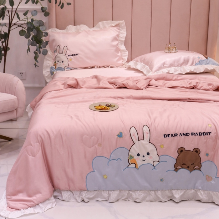 91家纺网 家纺一手货源 找家纺 星野 2020新款夏被凉席三件套 小兔与小熊的故事粉