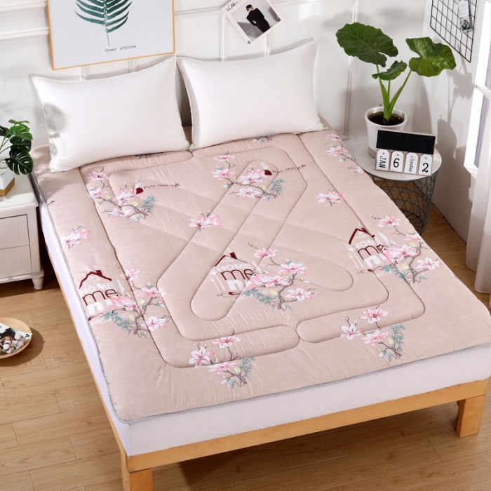 91家纺网 家纺一手货源 找家纺 富威堡 2023新款全棉磨毛床垫 繁花似锦-卡其色