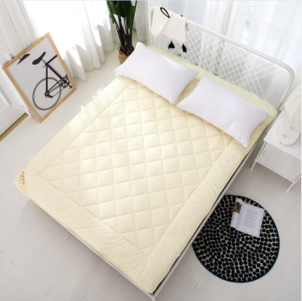 91家纺网 家纺一手货源 找家纺 富威堡 2023新款全棉磨毛床垫 米黄色