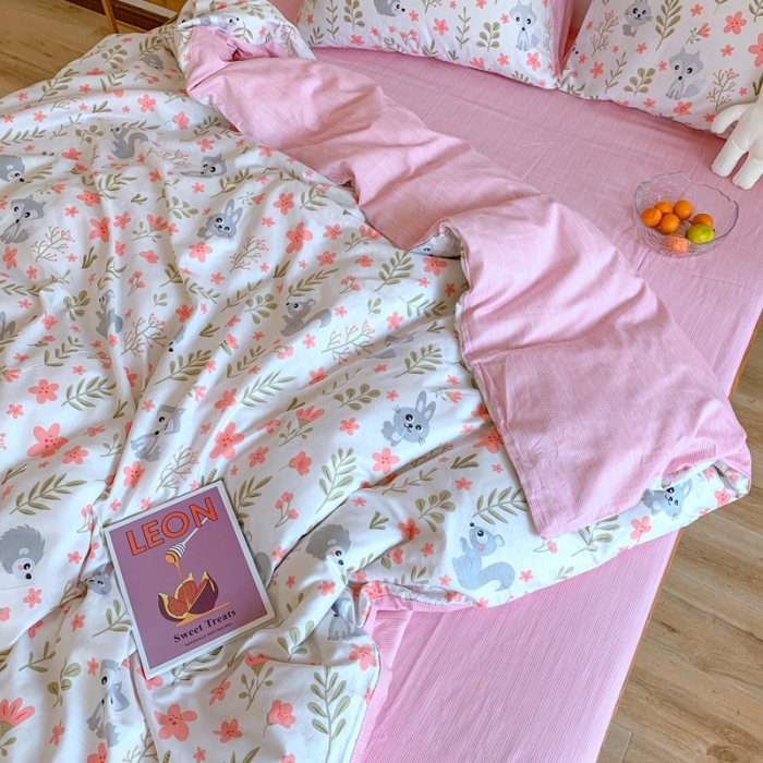 91家纺网 家纺一手货源 找家纺 星期八 2020新款13070全棉四件套亲子系列 小刺猬