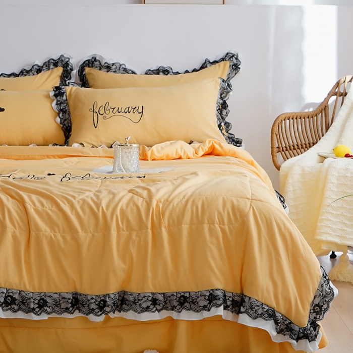 91家纺网 家纺一手货源 找家纺 骏腾家纺 2022新款水洗棉夏被四件套蕾丝绣花款 美丽-姜黄
