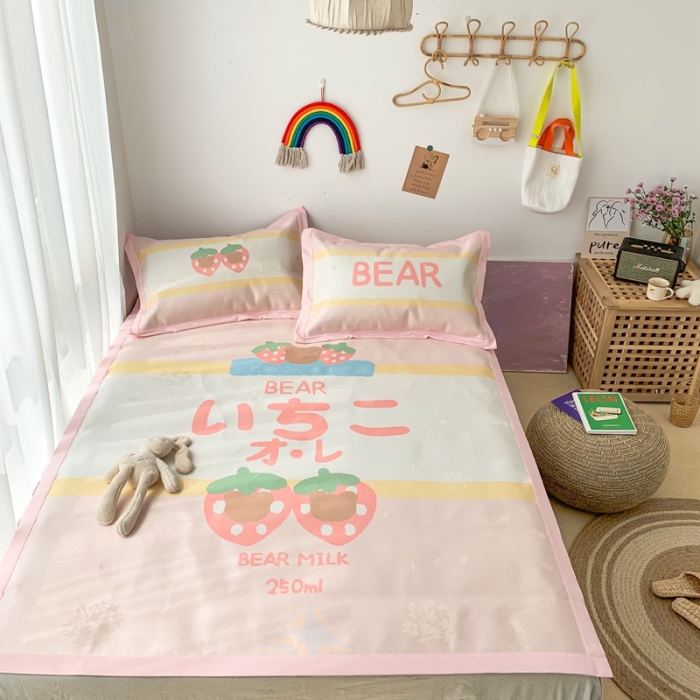 91家纺网 家纺一手货源 找家纺 时年 2020新款水洗养生凉席 草莓熊