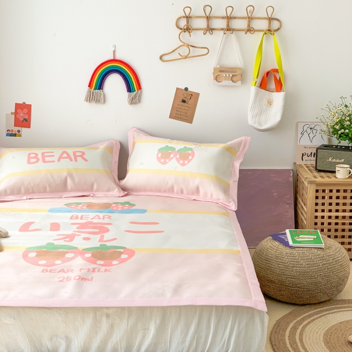 91家纺网 家纺一手货源 找家纺 时年 2020新款水洗养生凉席 草莓熊