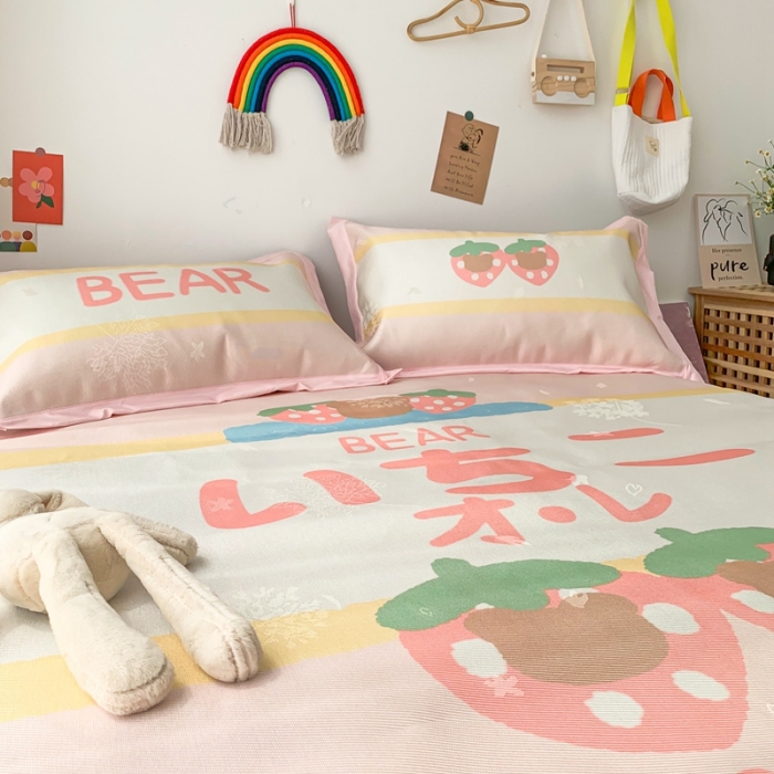 91家纺网 家纺一手货源 找家纺 时年 2020新款水洗养生凉席 草莓熊