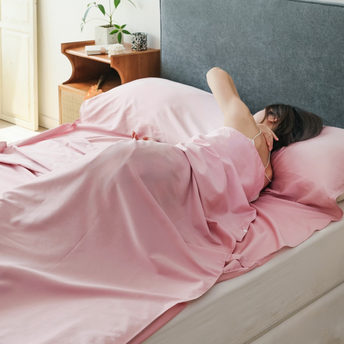 91家纺网 家纺一手货源 找家纺 西西家居 2023新款60长绒棉纯棉酒店旅游隔脏睡袋 潘多拉粉