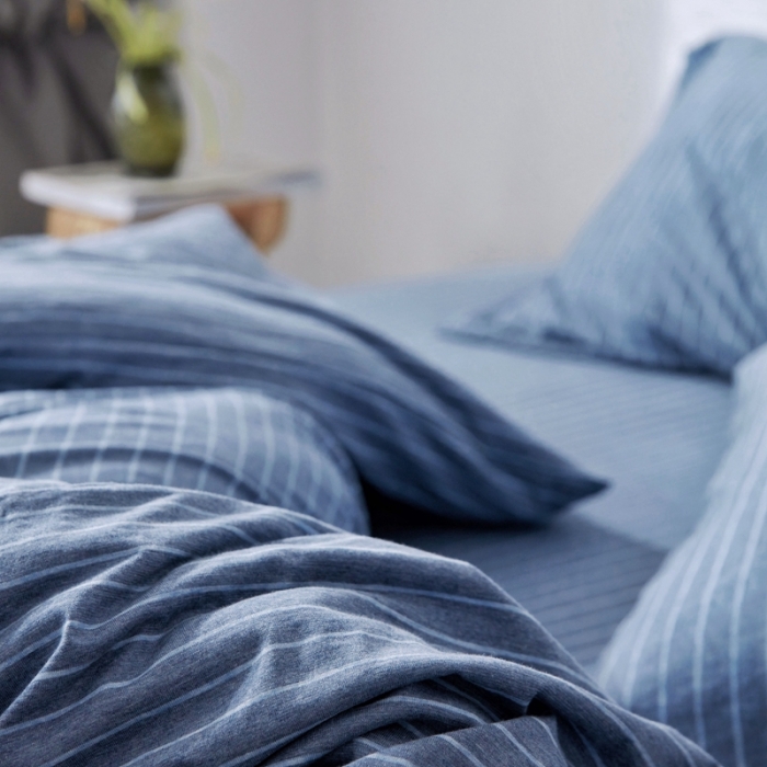 91家纺网 家纺一手货源 找家纺 华超针织 2021新款针织四件套 牛仔蓝细条