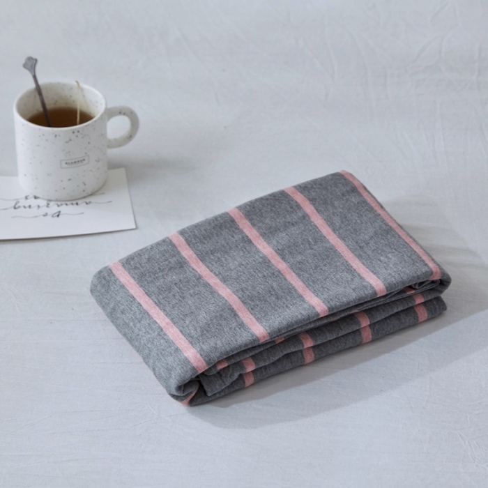 91家纺网 家纺一手货源 找家纺 华超针织 2021新款针织枕套单只 灰粉宽条枕套