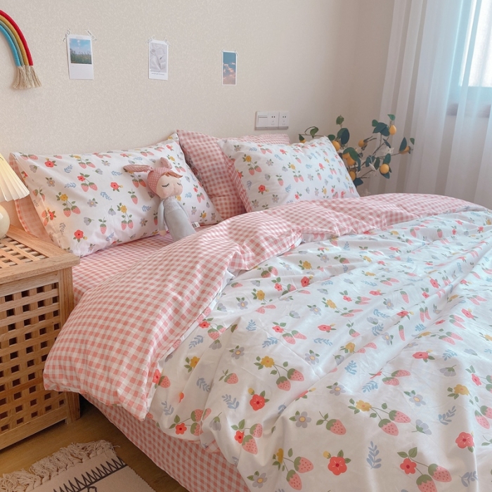 91家纺网 家纺一手货源 找家纺 沐棉 2020新款全棉13370四件套实拍图 小草莓