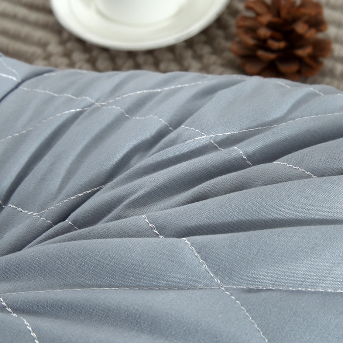 91家纺网 家纺一手货源 找家纺 （总）天意美 2020新款单边绗绣枕芯枕头48*74cm一只