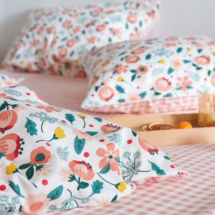 91家纺网 家纺一手货源 找家纺 梦家居 2020新款全棉小碎花四件套 花开朵朵