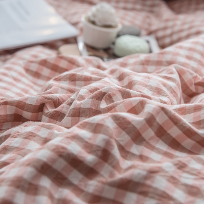 91家纺网 家纺一手货源 找家纺 佳梦达 2020新款全色织全棉水洗双拼四件套 蜜粉小格