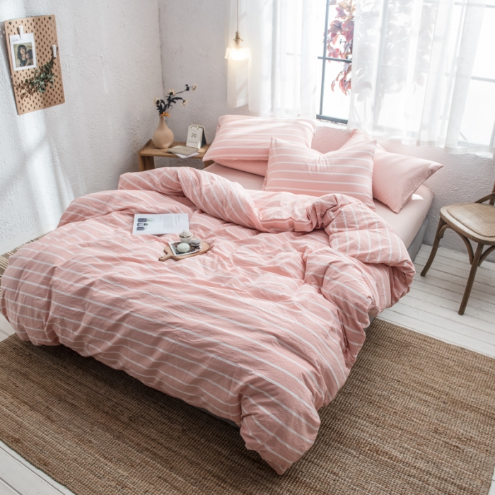 91家纺网 家纺一手货源 找家纺 佳梦达 2020新款全色织全棉水洗双拼四件套 浅粉白条